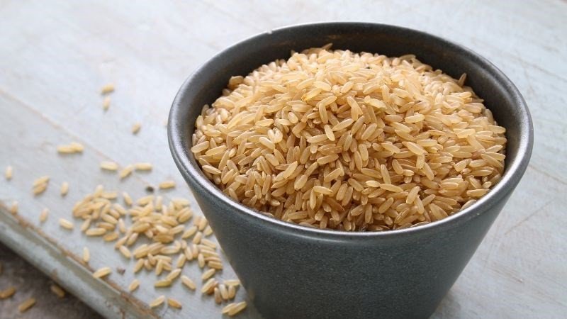 100g gạo lứt bao nhiêu calo cung cấp khoảng 345 kcal