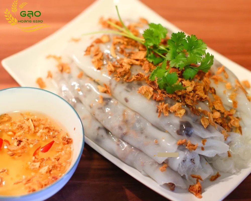 Bánh cuốn là một trong số các loại bánh làm từ bột gạo
