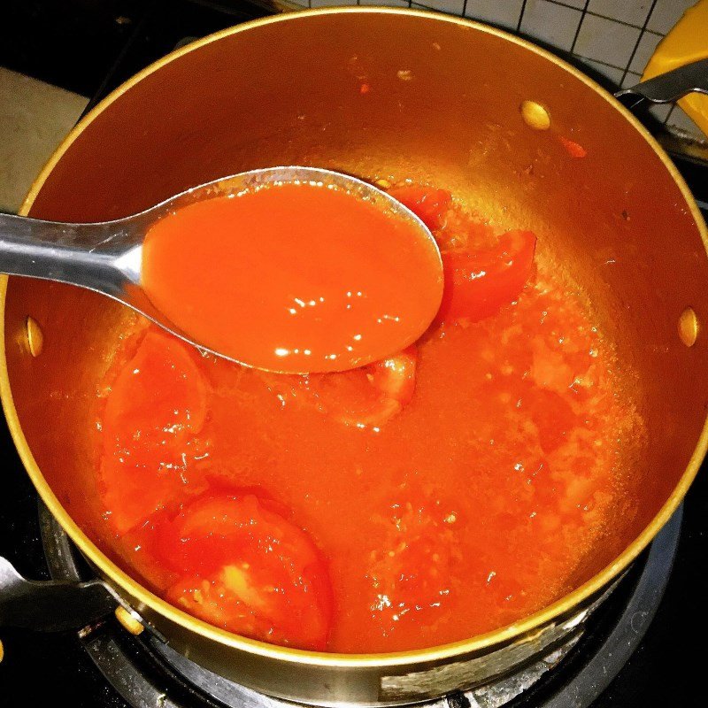 Đĩa tokbokki nóng hổi chuẩn vị Hàn Quốc