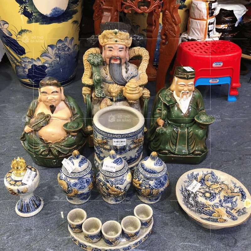 Duy trì chóe thờ sạch sẽ, đầy đủ để thu hút tài lộc