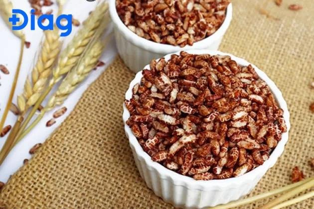 Gạo lứt sấy giòn tan, một lựa chọn ăn vặt lành mạnh cho người bệnh đái tháo đường