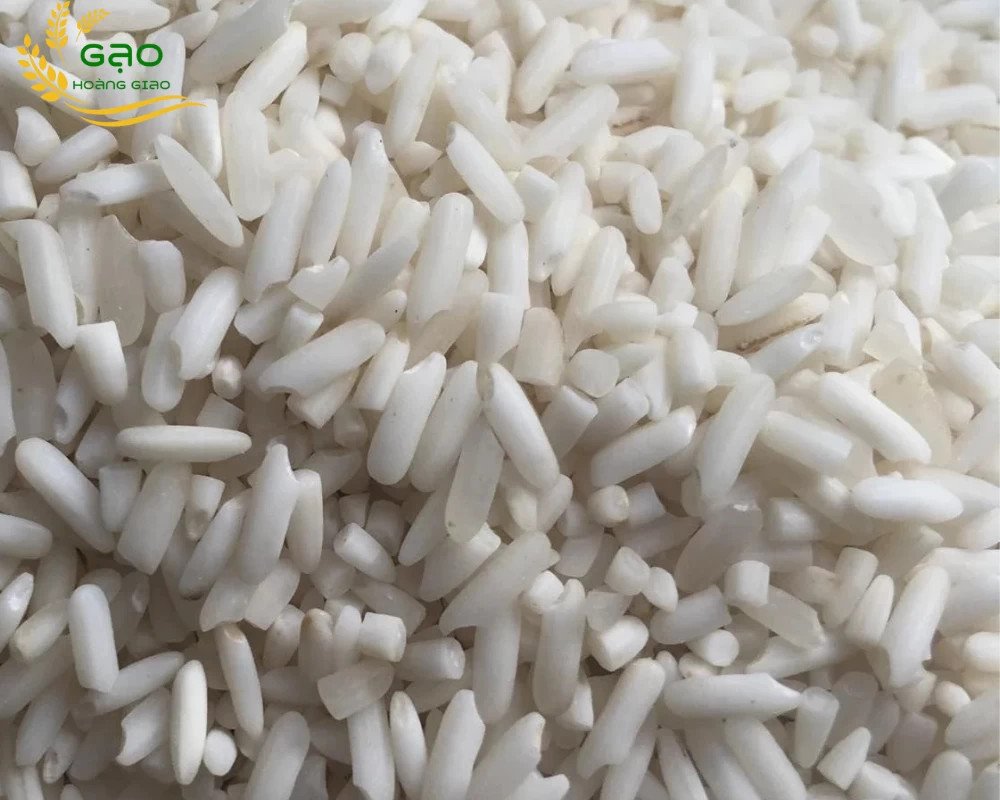 Gạo Séng Cù hạt dài thon và trắng ngần