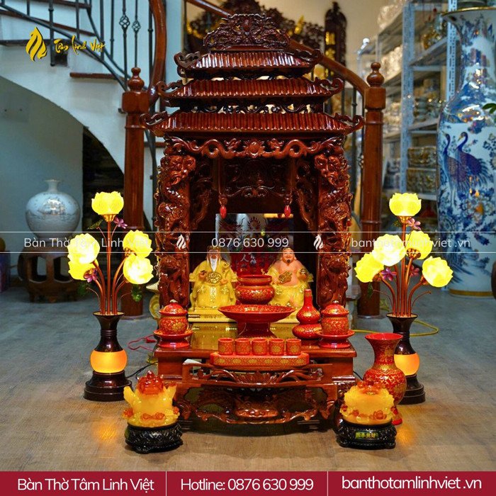 Hướng dẫn cách đặt 3 hũ gạo muối nước đúng chuẩn trên bàn thờ Thần Tài