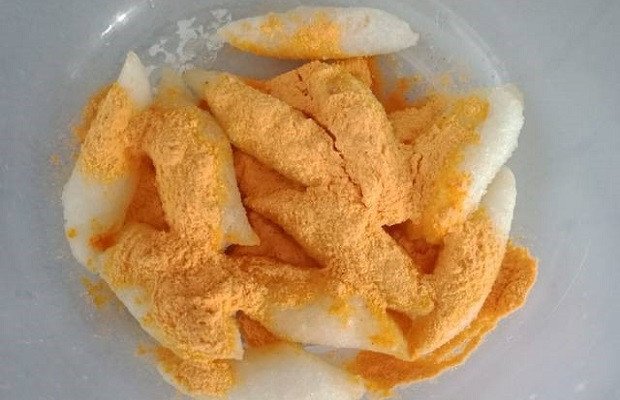 Lắc bánh gạo chiên với bột phô mai thơm ngon