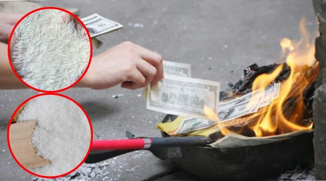 Người đang rắc muối gạo trước cửa nhà vào buổi sáng sớm, ánh nắng nhẹ nhàng