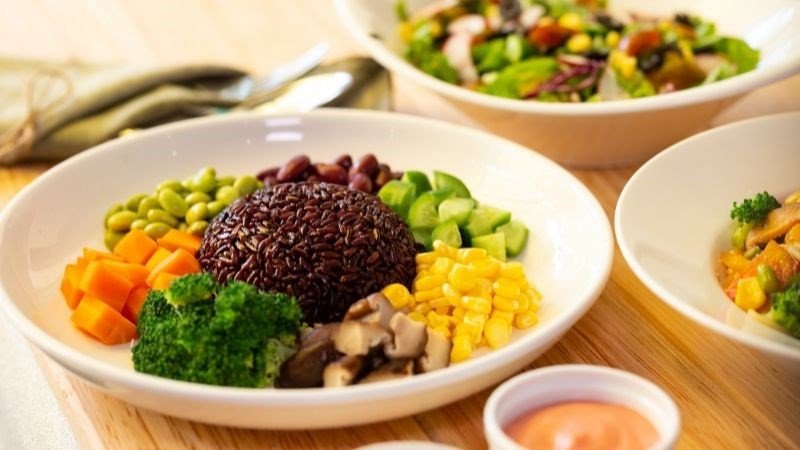 Thêm gạo lứt vào chế độ ăn lành mạnh giúp kiểm soát cân nặng