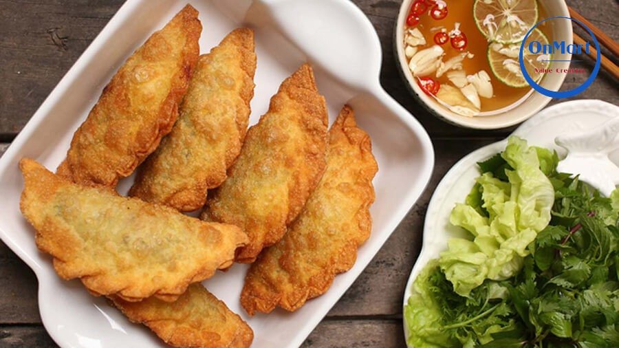 Bánh gối làm từ bột gạo và trứng thơm ngon, bắt mắt