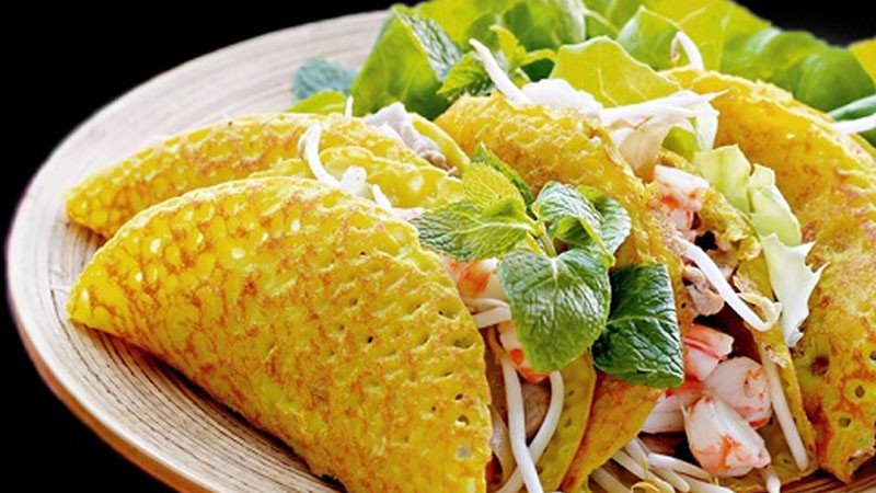 Bánh xèo giòn rụm hấp dẫn