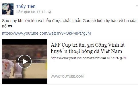 Bé Bánh Gạo hóa trang ba Công Vinh thành búp bê bánh gạo đáng yêu với kính hồng và phụ kiện.