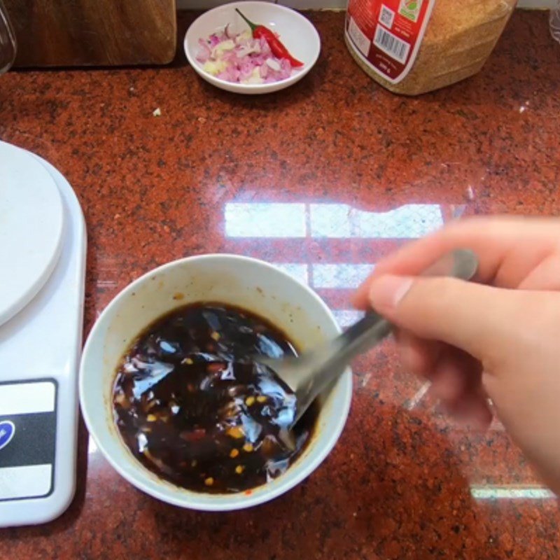 Chén nước chấm chay thơm ngon cho bún gạo