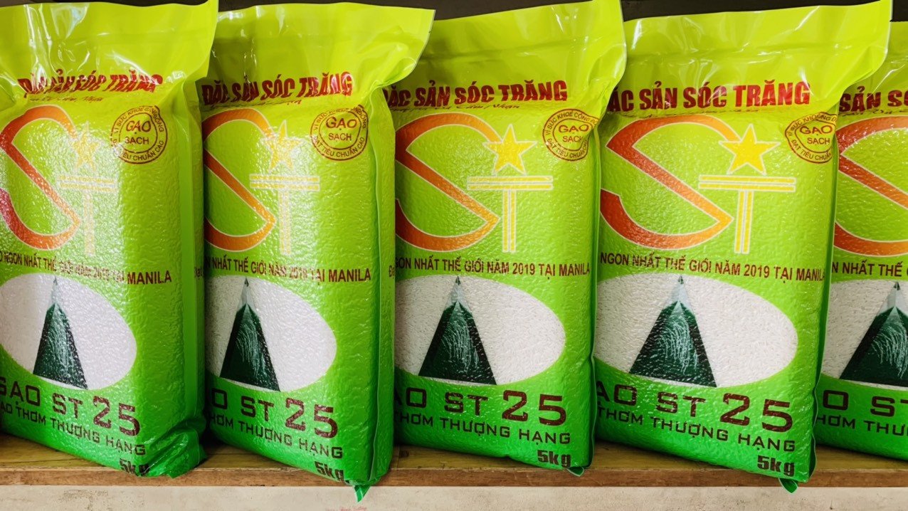 Gạo ST25 hút chân không 5kg giữ trọn hương vị