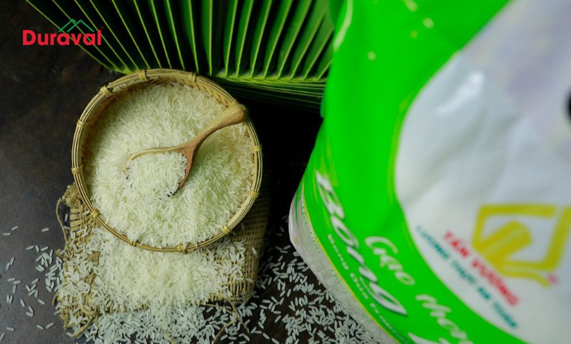 Gạo Thơm Dứa An Giang, hạt dài trắng sáng, cho cơm dẻo thơm ngon và dễ nấu