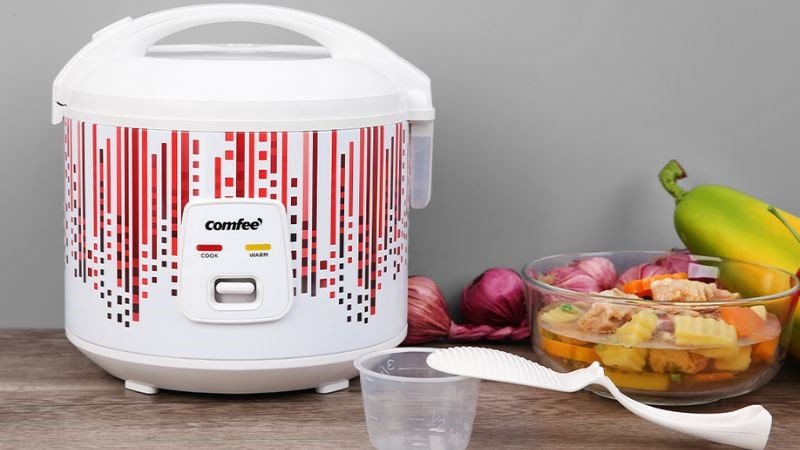 Nồi cơm điện dung tích 1 lít với bảng điều khiển dễ sử dụng